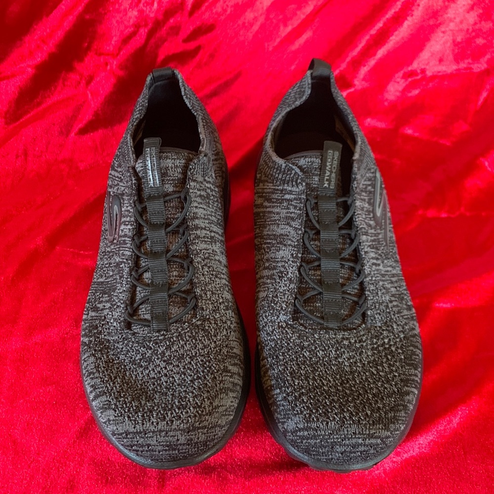 Women’s Skechers Goga Mat, Go Walk Shoes Gem